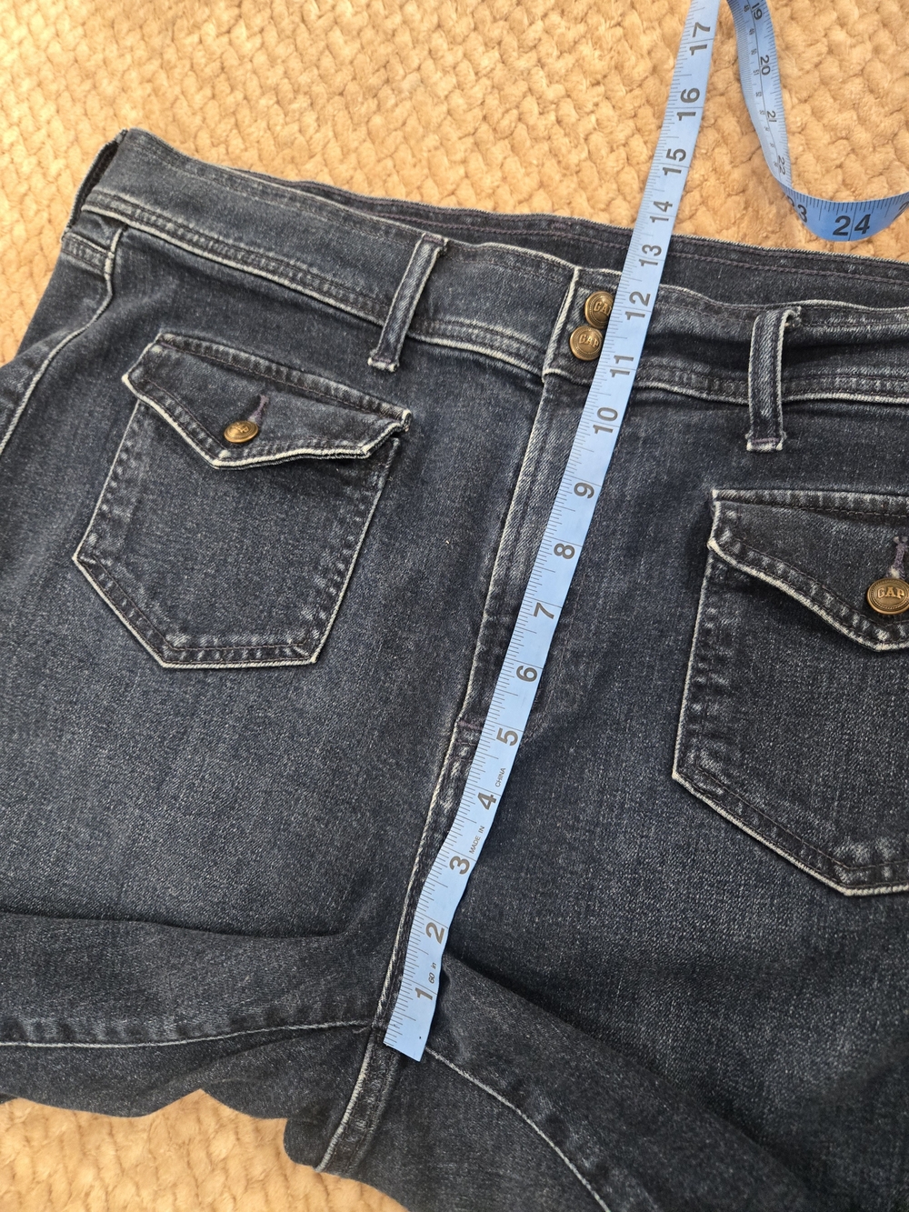 GAP '70s Flare High Rise Jeans | Dark Wash Stretch Denim | Size 18R - Picture 9 of 13